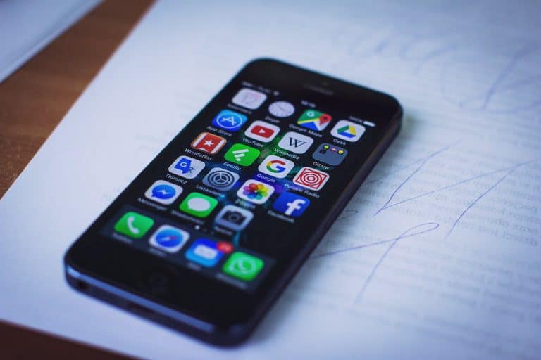 Applications beauté et diagnostics par IA : progrès ou marketing ?